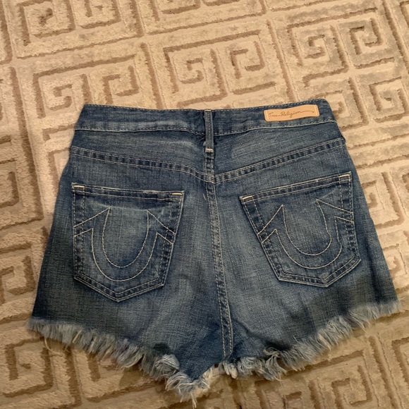 True religion shorts - Picture 4 of 4